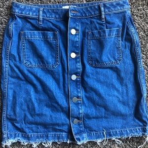 Loft size 8 denim skirt.